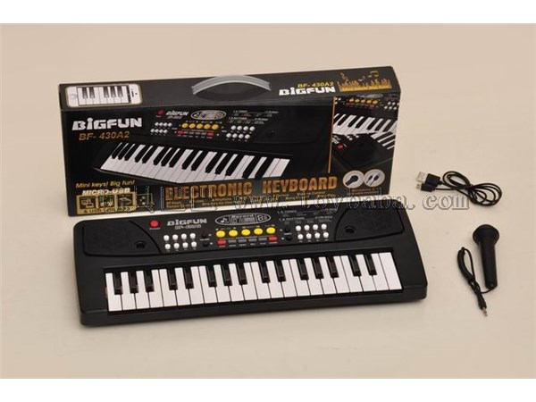37 key electronic organ with microphone, USB data cable and USB can play mp3