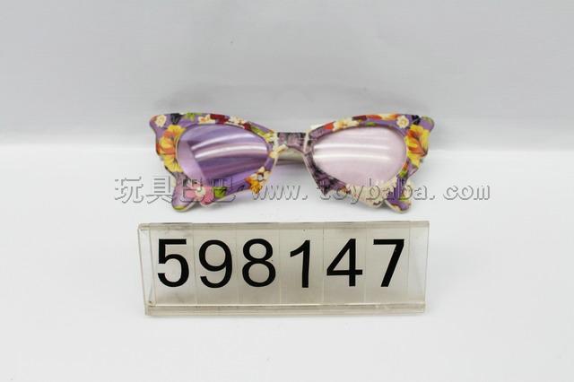 Printed colored lenses box cartoon cat glasses / red / yellow / purple / pink