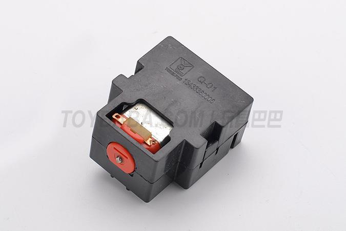 Remote control front steering box