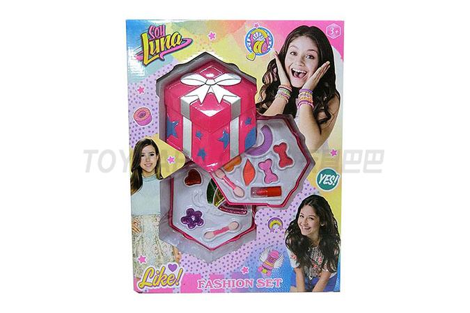 Luna gift box cosmetics