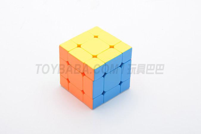 Solid color third-order special-shaped magic cube