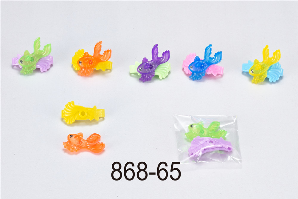Assembled cartoon goldfish hairpin self-contained small toy gift