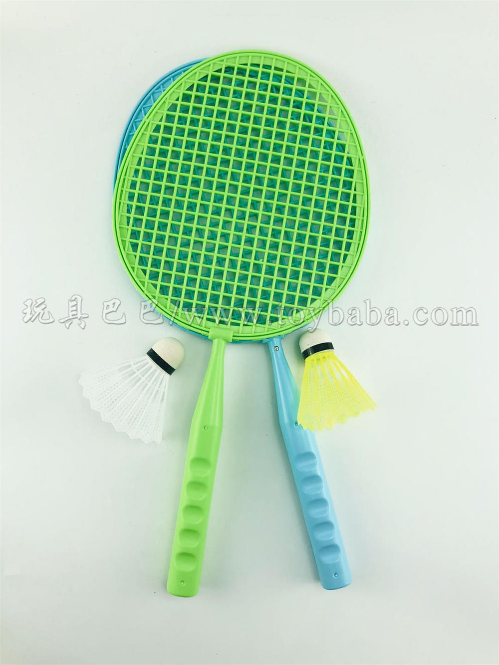 Badminton racket with 2 balls