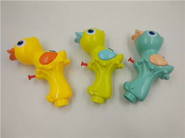 Duck water gun candy toy gift small toy