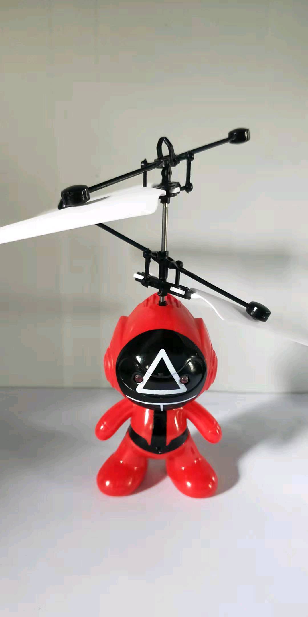 跨境爆款UFO飞碟感应飞行器手势悬浮飞球USB充电直升飞机儿童玩具-阿里巴巴